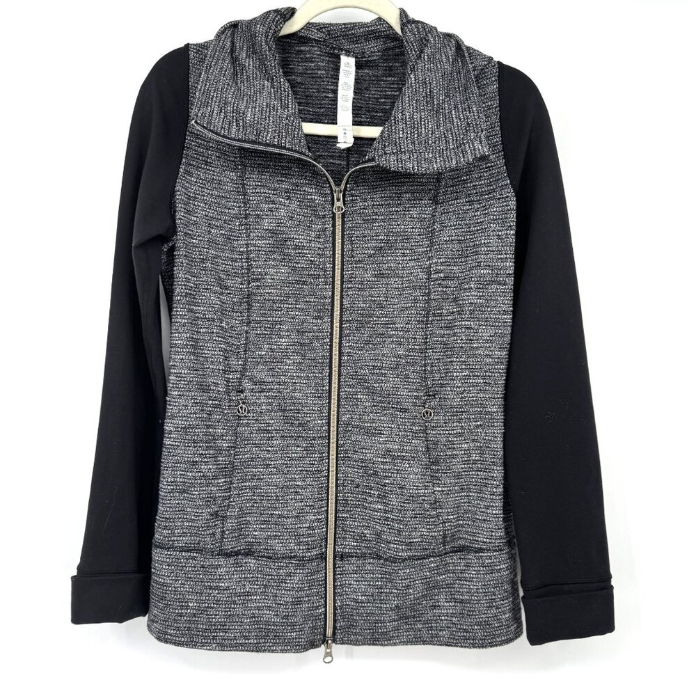 Lululemon Daily Yoga Jacket Coco Pique Black womans Size 6